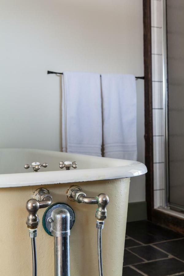 Whitford House And Twin View Barn Bed & Breakfast Addison Dış mekan fotoğraf